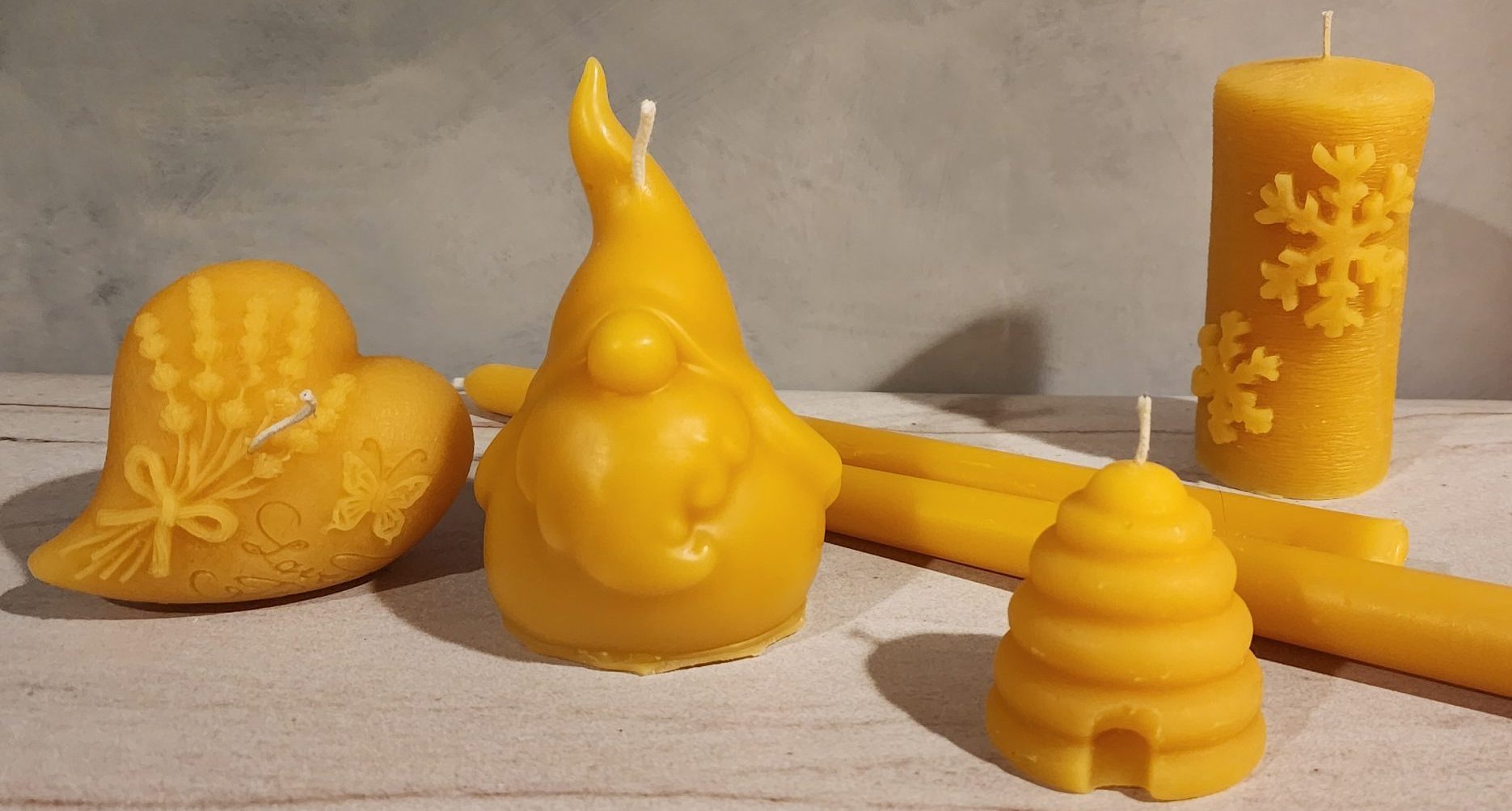 Beeswax candles