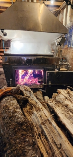 Wood-fired-maple-arch